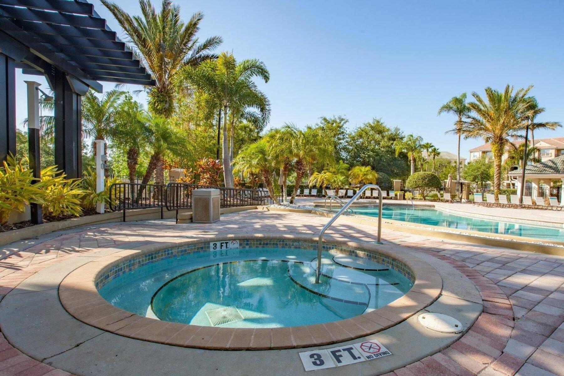 Casa de férias 3br Townhouse W Perfect Location Orlando